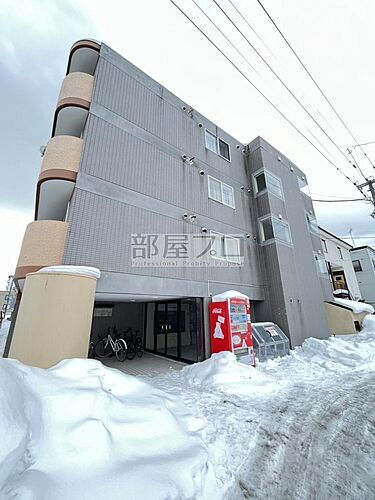 北海道札幌市豊平区美園一条３丁目 4階建 築33年6ヶ月