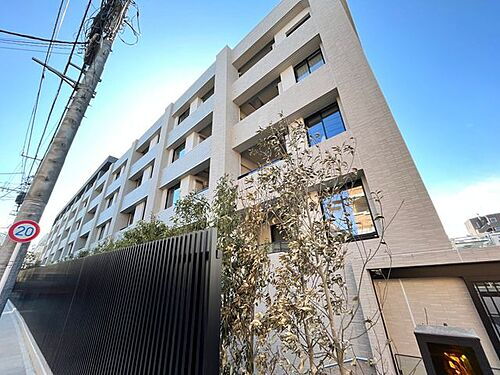 東京都新宿区弁天町 6階建 築1年9ヶ月