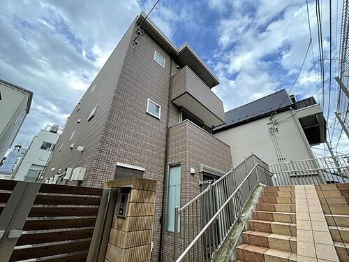 東京都新宿区四谷坂町 3階建 築6年10ヶ月