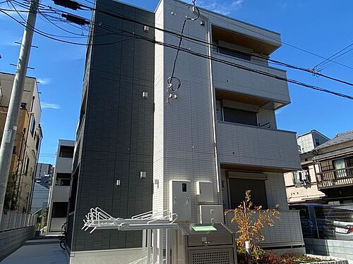 東京都荒川区東日暮里３丁目 築2年6ヶ月 3階建