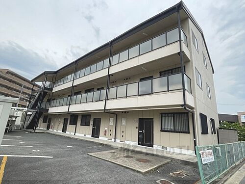 奈良県生駒市谷田町 3階建 築35年6ヶ月