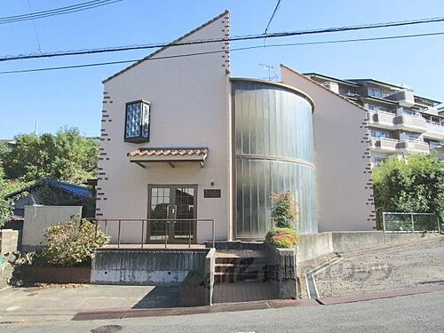 大阪府枚方市岡山手町 築41年10ヶ月 2階建