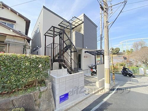 大阪府枚方市走谷１丁目 築1年11ヶ月 2階建