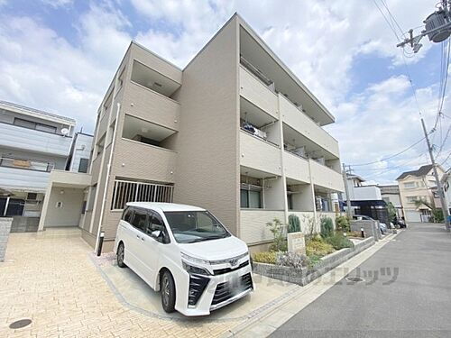 大阪府枚方市走谷２丁目 3階建 築5年11ヶ月