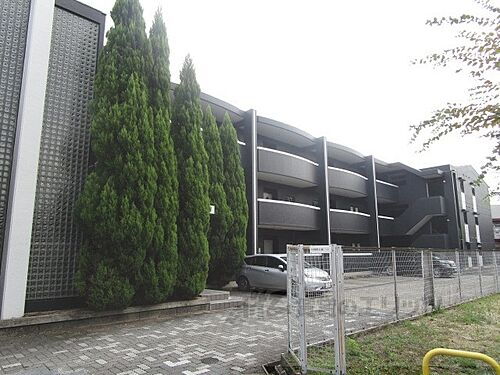 大阪府枚方市交北１丁目 築35年7ヶ月 3階建