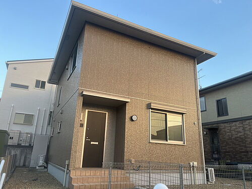 兵庫県三木市志染町青山１丁目 築14年6ヶ月 2階建