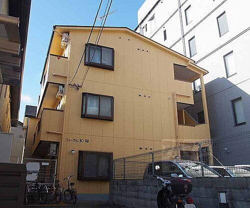 京都府京都市下京区大工町 築27年10ヶ月 3階建