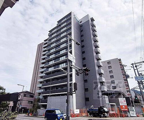 滋賀県大津市京町１丁目 14階建 