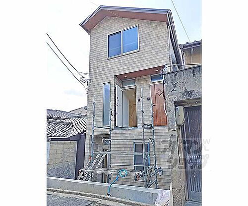 京都府京都市伏見区深草大門町 3階建 