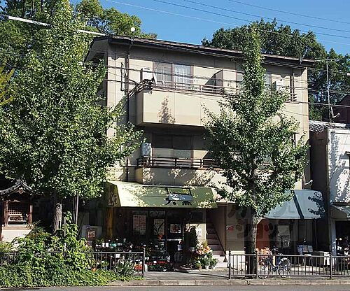 京都府京都市東山区東瓦町 築36年9ヶ月 3階建