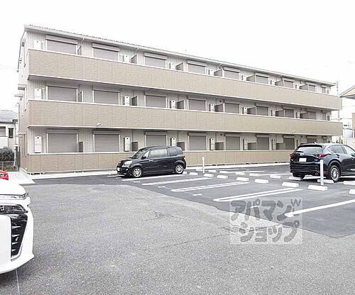 滋賀県大津市一里山４丁目 築4年11ヶ月 3階建