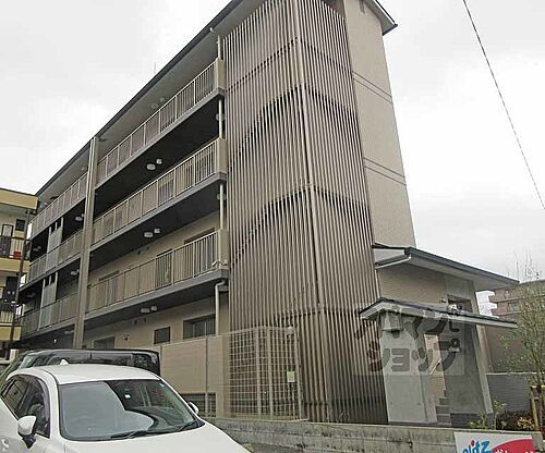 京都府京都市伏見区北浜町 築4年10ヶ月 4階建