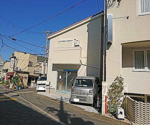 京都府京都市伏見区淀池上町 築3年11ヶ月 2階建