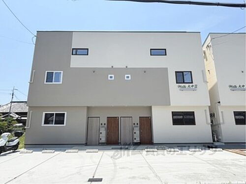 奈良県大和高田市大中南町 築1年 2階建