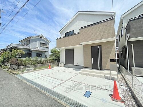 奈良県橿原市田中町 築3年3ヶ月 2階建