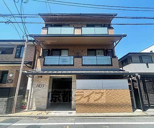 京都府京都市東山区豊浦町 築7年9ヶ月 3階建