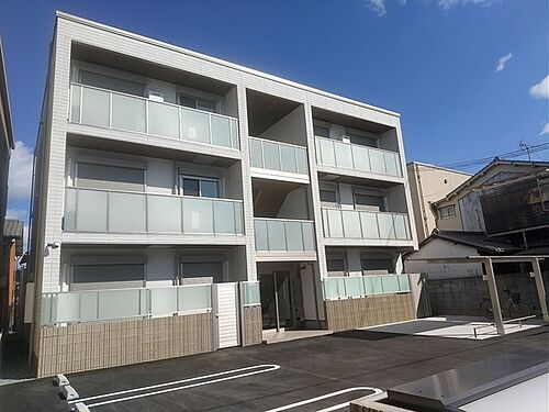 兵庫県姫路市安田２丁目 3階建 築3年7ヶ月