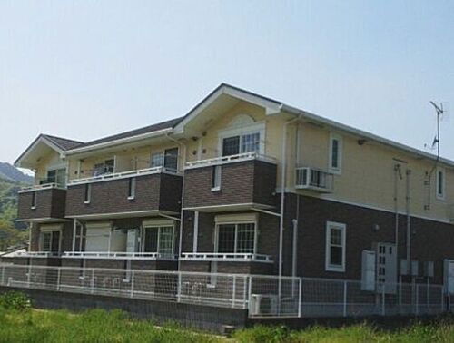 兵庫県宍粟市山崎町門前 2階建 築17年3ヶ月