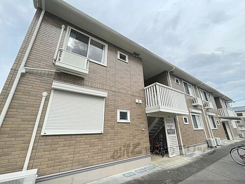 奈良県葛城市柿本 2階建