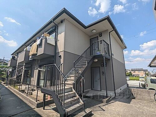 奈良県御所市大字竹田 2階建