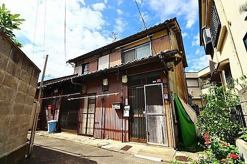 並松連棟長屋 2階建