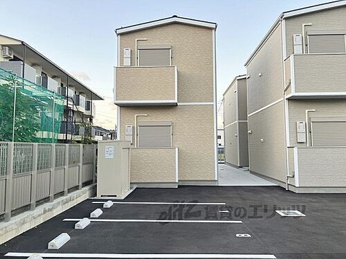 京都府南丹市園部町栄町 築1年未満 2階建