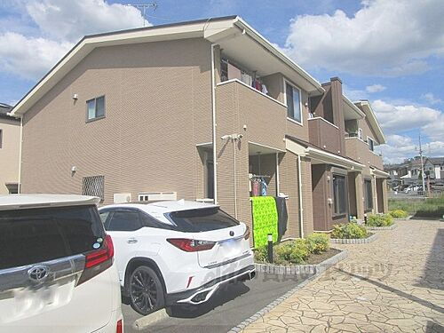 京都府亀岡市篠町夕日ケ丘３丁目 2階建 築7年5ヶ月