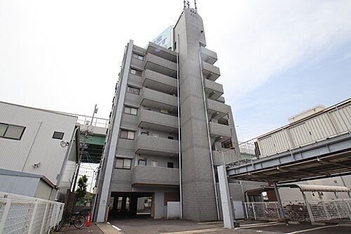 フローワード岩塚 7階建