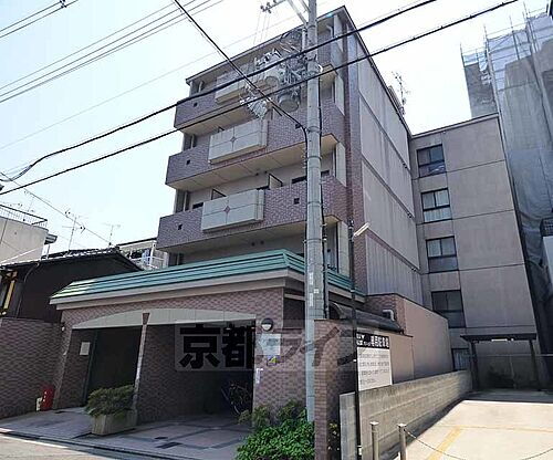 京都府京都市中京区聚楽廻南町 5階建