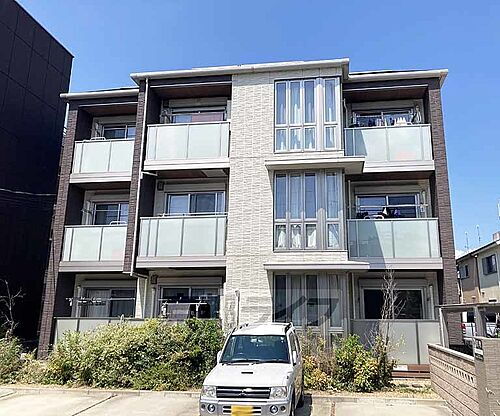 京都府京都市伏見区深草西浦町６丁目 3階建 築8年7ヶ月