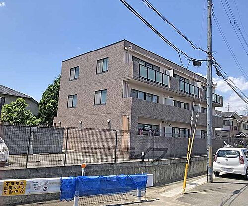 京都府京都市西京区樫原下池田町 3階建 築27年5ヶ月