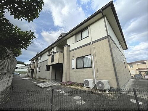 奈良県香芝市尼寺３丁目 2階建