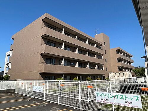 滋賀県大津市一里山１丁目 築31年9ヶ月 4階建