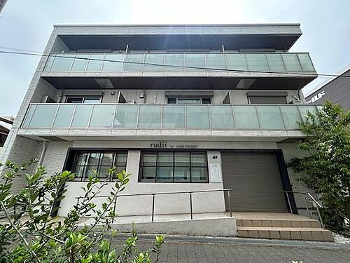 兵庫県明石市魚住町錦が丘４丁目 3階建 築6年4ヶ月
