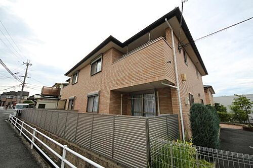 奈良県香芝市逢坂８丁目 賃貸アパート