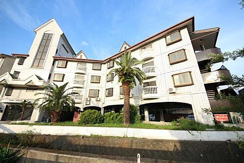 奈良県大和高田市西三倉堂２丁目 賃貸マンション