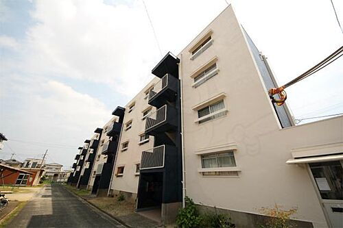 奈良県大和高田市甘田町 賃貸マンション
