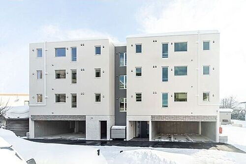 北海道札幌市中央区南十二条西１５丁目 4階建 築2年5ヶ月