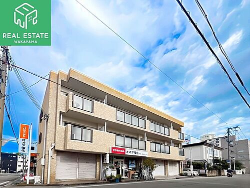 和歌山県和歌山市湊本町２丁目 築40年5ヶ月 3階建