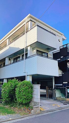 神奈川県横浜市金沢区平潟町 3階建 築20年8ヶ月