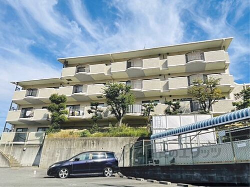 大阪府枚方市宇山町 築32年8ヶ月 4階建