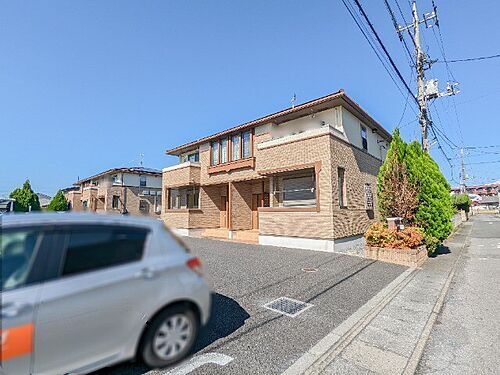 群馬県伊勢崎市除ケ町 2階建 築9年9ヶ月