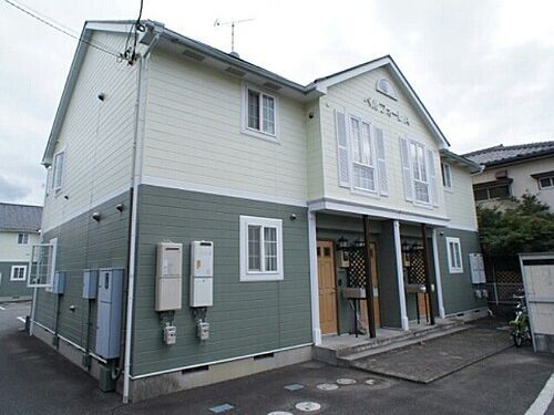 群馬県伊勢崎市茂呂町２丁目 2階建 築28年5ヶ月