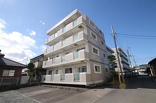 グレイス西原 4階建