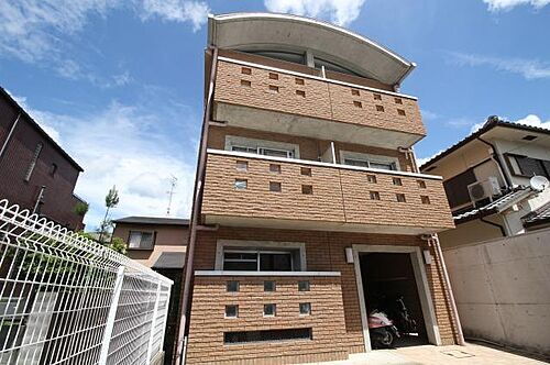 京都府京都市右京区嵯峨天龍寺瀬戸川町 賃貸マンション