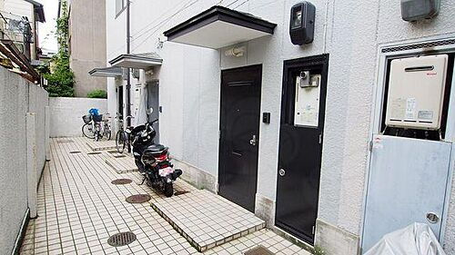 京都府京都市右京区梅津上田町 築60年11ヶ月 3階建