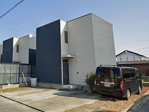 岡山県岡山市東区西大寺川口 2階建 築16年