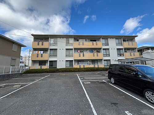 大阪府寝屋川市上神田２丁目 3階建 築32年