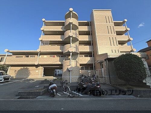 兵庫県伊丹市瑞穂町２丁目 5階建