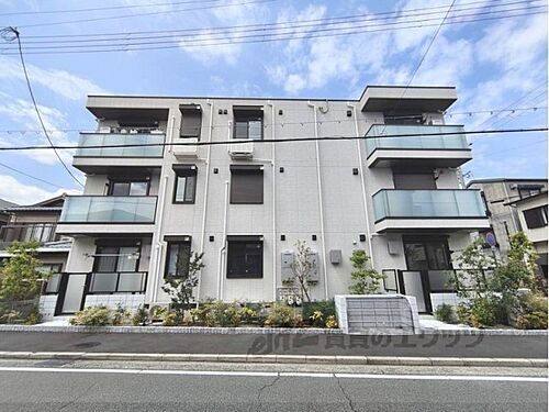 兵庫県尼崎市塚口町３丁目 築1年6ヶ月 3階建